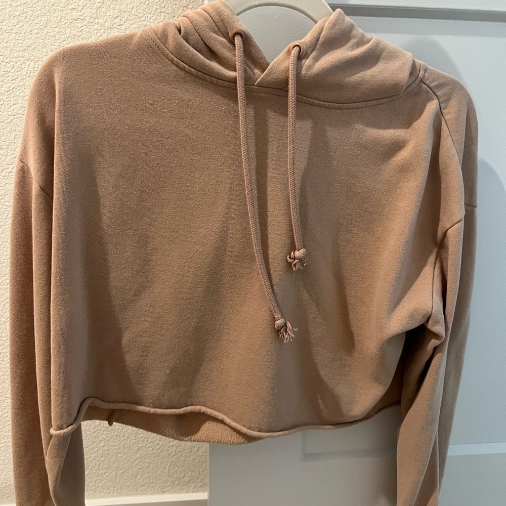 ME TO WE Pink Cropped Sweatshirt Size S